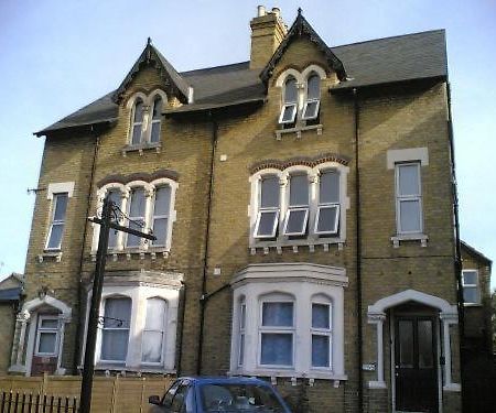 Amazon Guest House Оксфорд Экстерьер фото